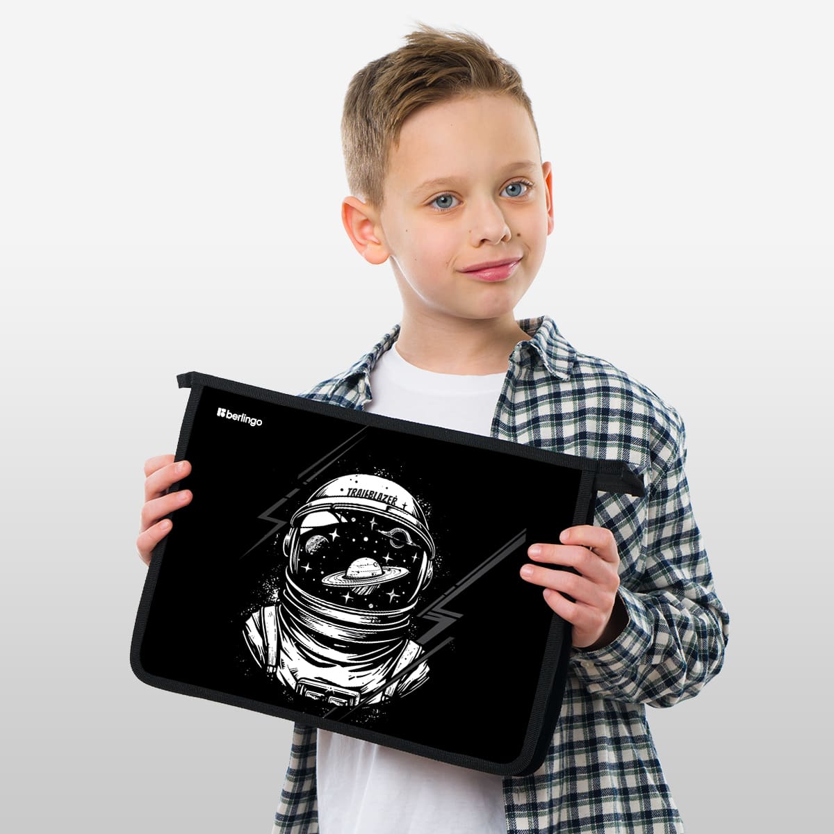 Папка для тетрадей 1 отделение, А4 Berlingo "Trailblazer", 340*245*40 мм, пластик, на молнии