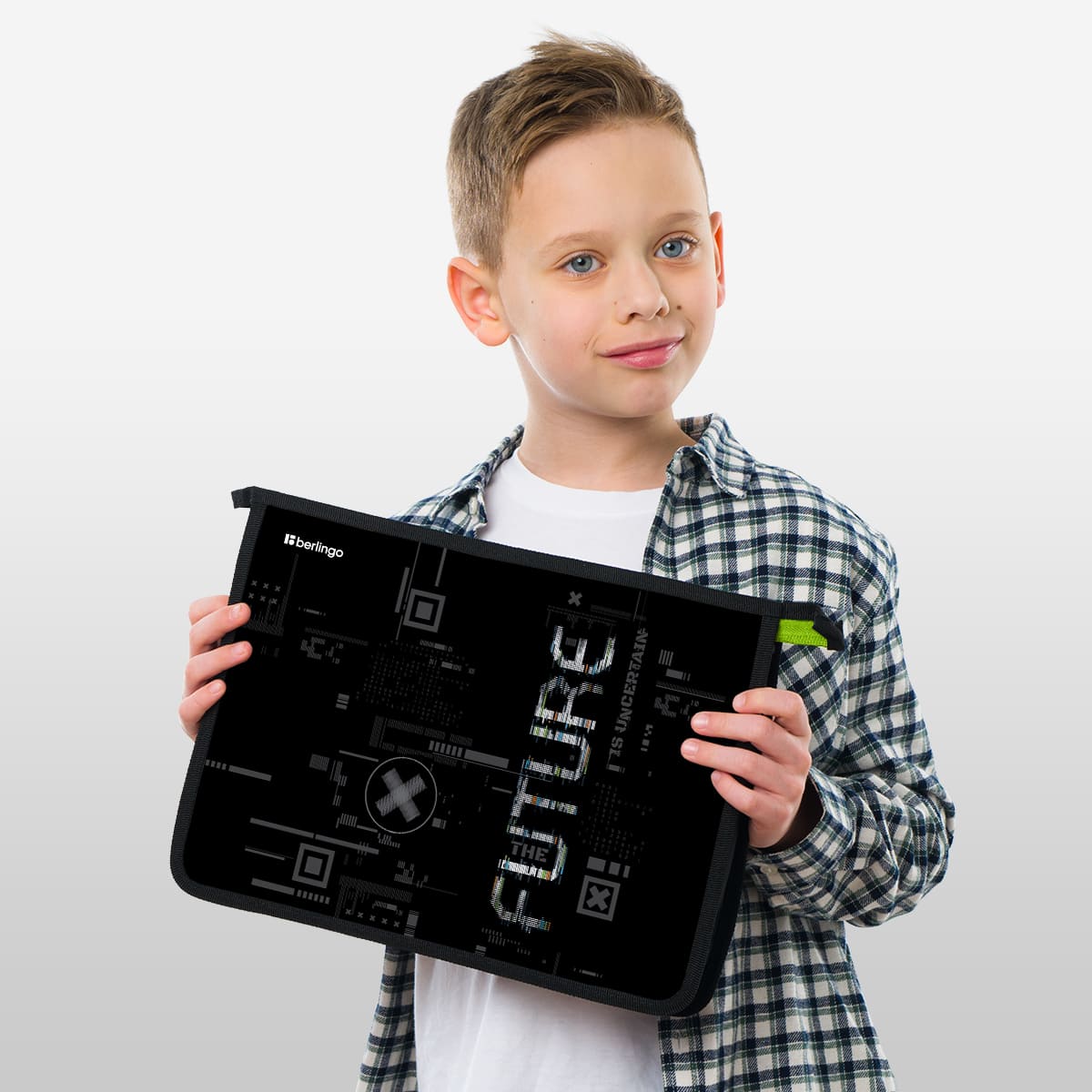 Папка для тетрадей 1 отделение, А4 Berlingo "FutureX", 340*245*40 мм, пластик, на молнии